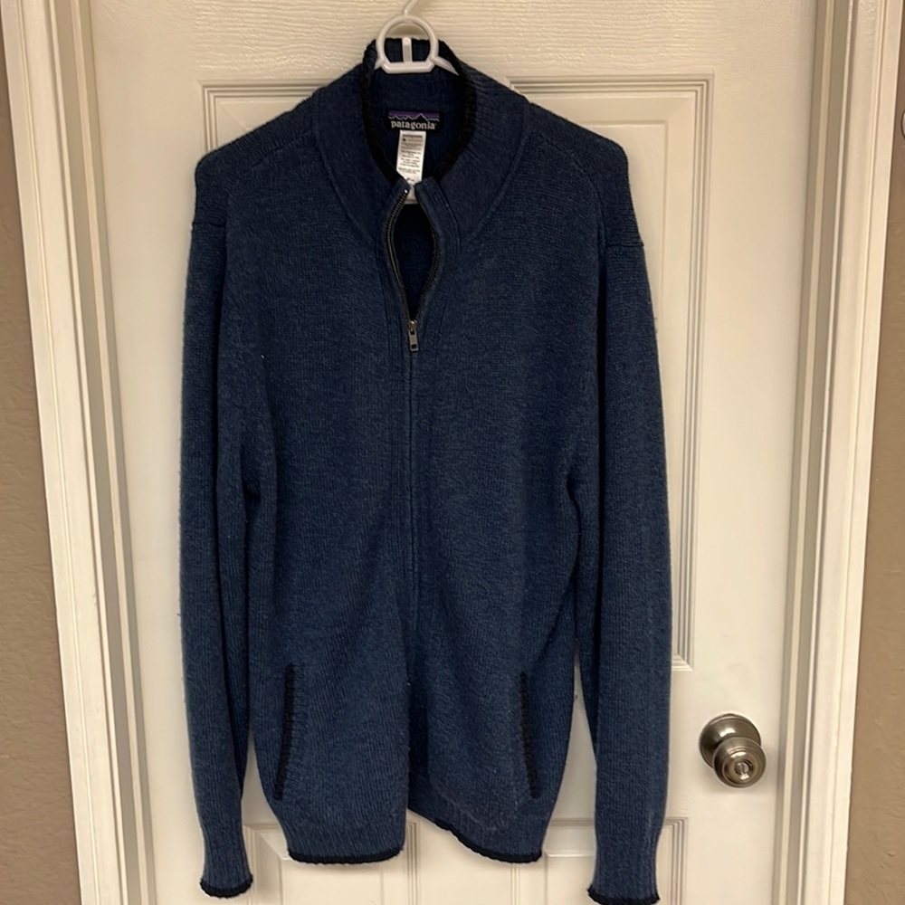 Patagonia Lambswool full zip sweater